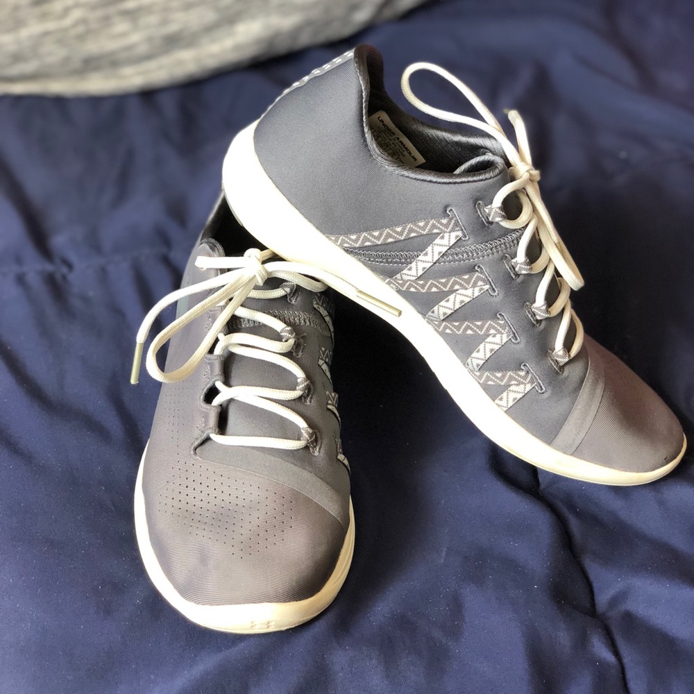 Under armour tennis shoes